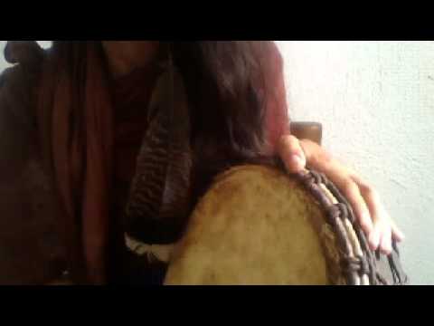 El centro del Tambor- Danzandole a la luna y al sol