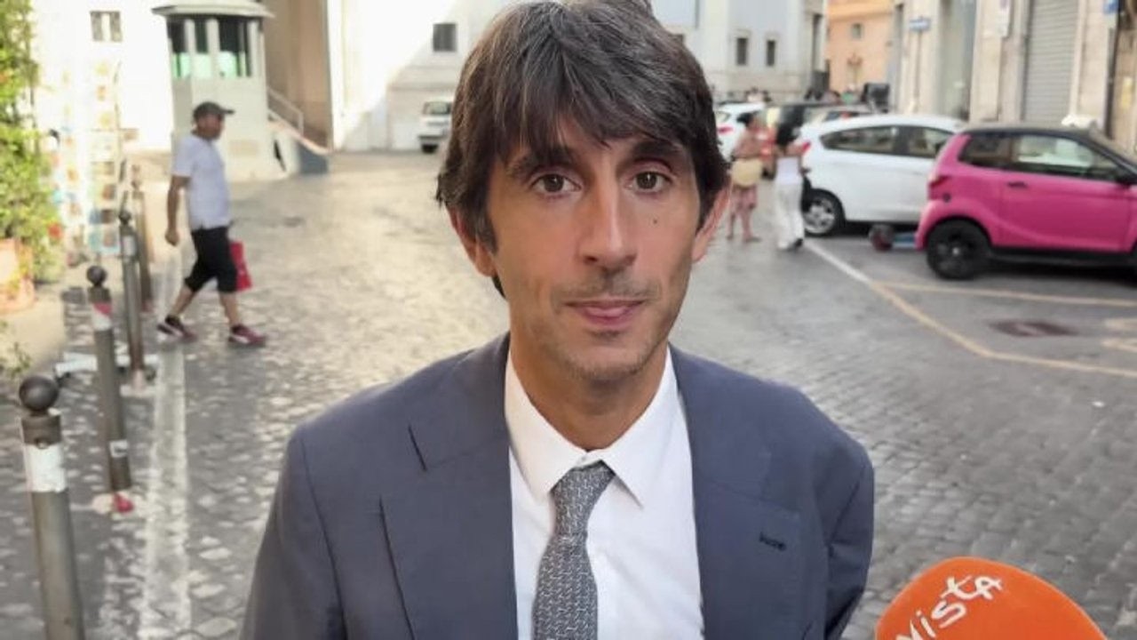 Caro carburanti, Donzelli (FdI): Dal Governo aiuti calibrati per i cittadini non per gli speculatori