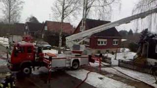 preview picture of video 'Wohnhausbrand in Putlitz - Feuerwehr Pritzwalk 19.02.2009'