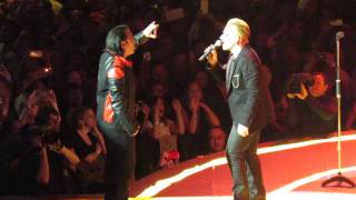 Bono and U2 Impersonator - U2 Sweetest Thing at The Forum 2015