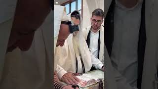 "וגם חרבונא וטראמפ זכור לטוב" - מזכה הרבים הרב יגאל כהן שליט"א מוסיף את שמו של דונלד טראמפ במגילה.