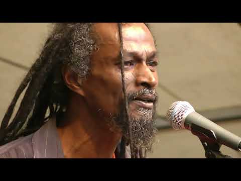 Menwar - Sizann - LIVE at Afrikafestival Hertme 2012