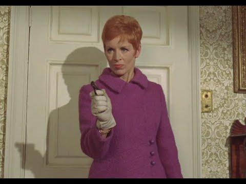 Avengers Catfight and KO - Emma knocks out armed villainess