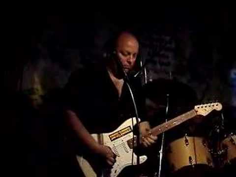 Johnny Sinatra Band - BellBottomBlues