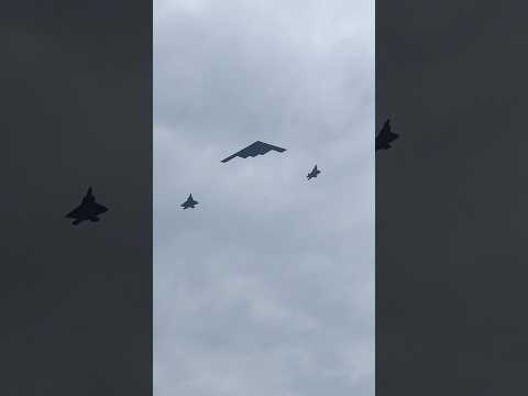 B-2 Spirit Bomber and two F35s - 7/4/2019 Salute to America