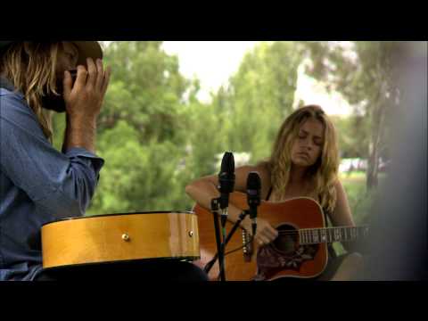 Little Georgia - Miss Ohio - Live At Tamworth