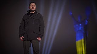 Зеленский в новогоднем обращении сказал два слова на русском
