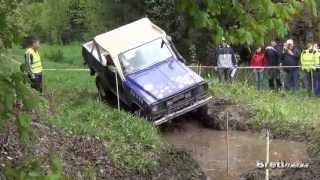 preview picture of video 'Black Bull Offroaders / Offroadbären Berlin treffen in Stützengrün Pfingsten 2013'