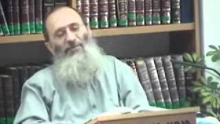 15149-3 האם יש עניין להתפלל יחף?