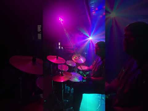 @RAUM27 Raum27 X Conny - Seifenblase - by. Matthias Fox Band