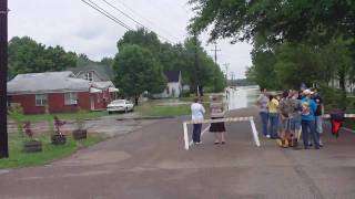 preview picture of video 'Rutherford flood east.MOV'