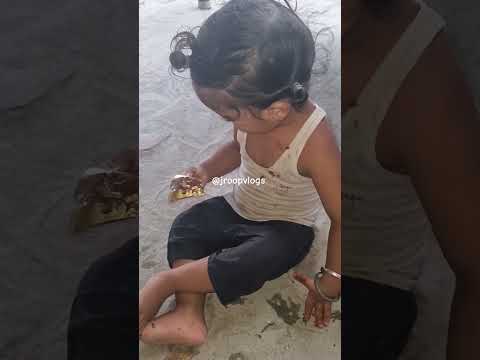 jagroop chocolate kha reha #shorts #jroopvlogs