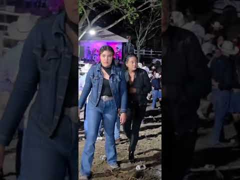 Grupo la Ecencia  Nortrña . en jaripeo en pueblo ralo casillas santa rosa