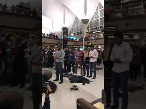 Praying namaz at Usa airport (full detail in description)