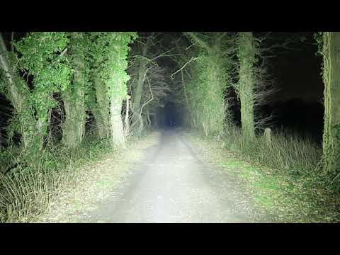 Fireflies E07  7xXPL Hi 6500k 6900 Lumen  --  Emisar D4 4xXPL Hi 6500k  4300 Lumen