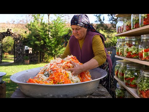 Making A Country Style Autumn Vegetable Salad 🌽🍠🌻