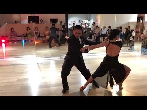 Edison Chaves y Midori Asai Milonga Melodia "Loca"2019/10/13