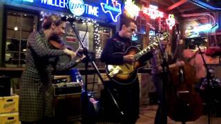 HOT CLUB OF COWTOWN "Beaumont Rag" Live @ Gruene Hall (Gruene, TX) 12.18.2011