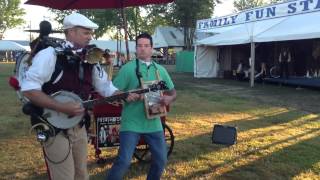 2013 Washington County Fair--KGW&#39;s Drew Carney with Eric Haines One Man Band