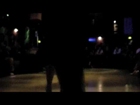  Fabian Peralta  and  Virginia Pandolfi  are  dancing  to  the  tango  "  No MIentas  "