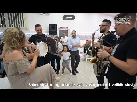 Ork. Vojkana Jovica ``KOBRE``& Milan Strašni-Mega kolo u "Centru sveta"