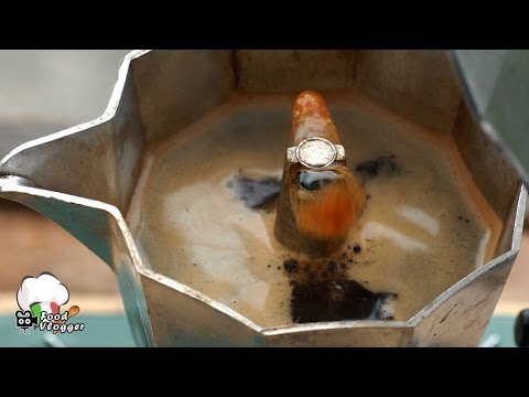Mal di schiena a sinistra e malati Il tutore sul legamento crociato del ginocchio giunto a rottura