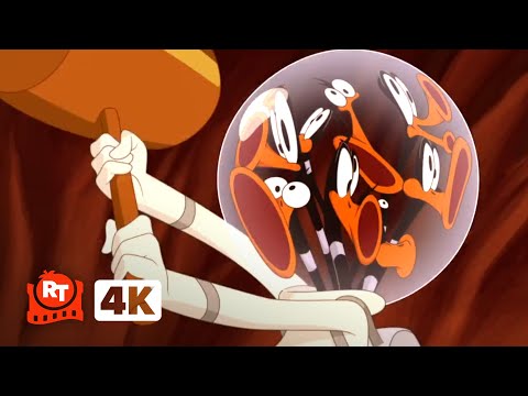 地球爆炸的那一天 (2024) – 達菲鴨大暴走！卡通頻道等級的瘋狂 | Movieclips (The Day the Earth Blew Up (2024) - Daffy Goes FULL LOONEY TUNES | Movieclips)