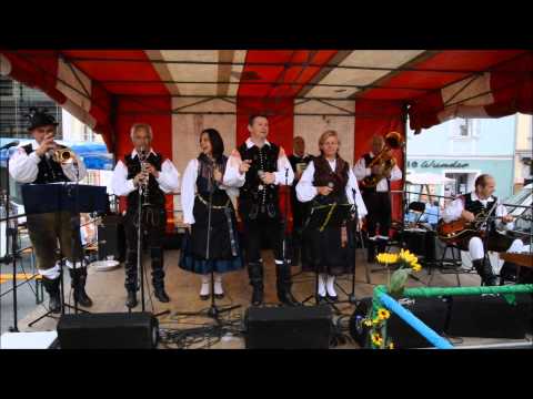 Die Hauskapelle Avsenik beim Stadtfest in Feldkirchen