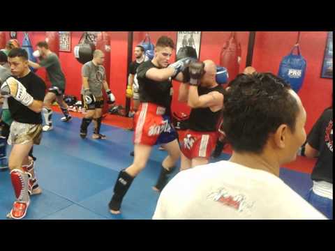 saenchai seminar - overhand technique