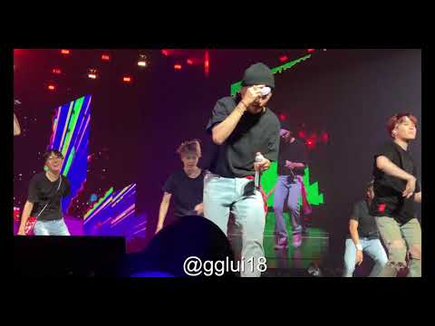 [4K 직캠] 180929 Anpanman - BTS 방탄소년단 Love Yourself Tour in Newark Fancam 직캠