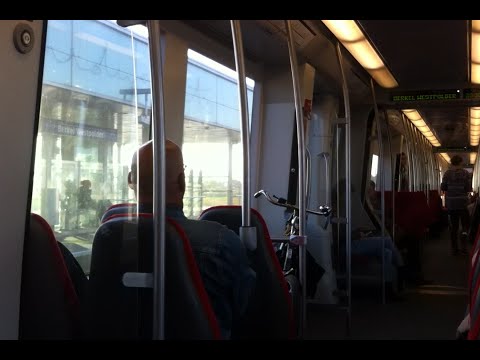 RET Metro rit Rodenrijs - Berkel Westpolder op lijn E richting Den Haag Centraal