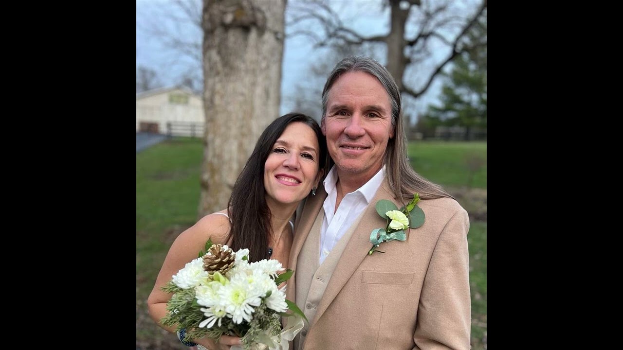 Daniel Miller - Laura