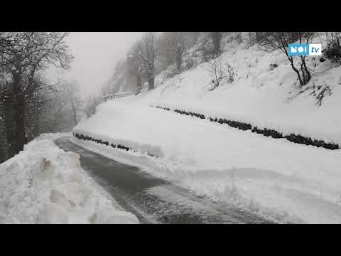 Neve copiosa in Garfagnana; black-out elettrico da stanotte in molti paesi