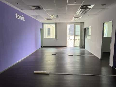 Burlington Square, 175 Bencoolen Street, 1,313 sqft, Office For Sale, by Richard Jany, 500204662 - CommercialGuru.com.sg