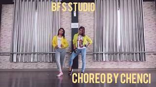Download lagu Air Plane 2 By BTS /Zumba At BFS Studio, Sangatta, Kalimantan Timur mp3