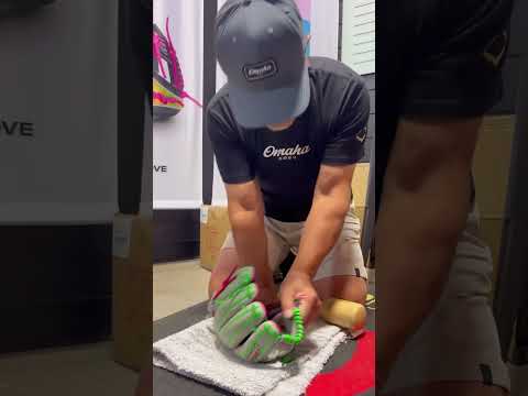 Getting the Graffiti A2000 game ready. Which Omaha Exclusive glove are you breaking in?