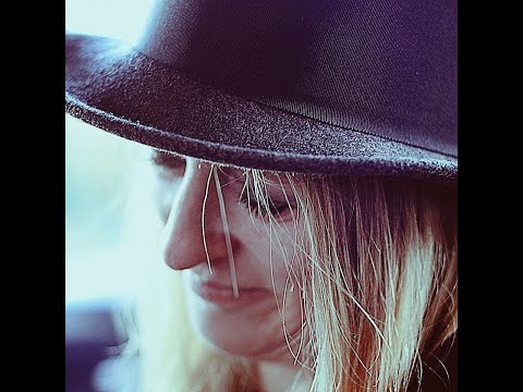 Nikki Kavanagh - The Doula