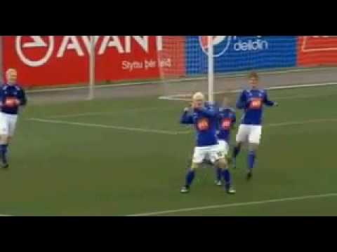 Comemoração de gol pescando jogador na Islândia