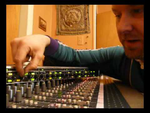 Soundboard Basics 10 -  Basic use of a compressor