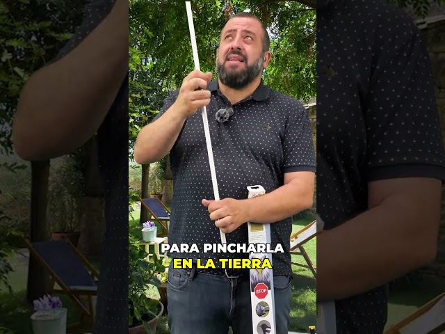 Vídeo relacionado con 2 Piezas Cometa Voladora Espantapájaros, Cometa Reflectante De Halcón, Cometa Águila Protectora De Cultivos, Cometa Repelente De Aves para Jardín, Patio, Césped, Granja, Campo, 125 X 60 Cm