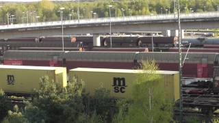 preview picture of video '145 020, Bombardier TRAXX, mit Güterzug über Rbf Maschen, 5-5-2013'