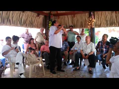 Poncho Zuleta - La ceiba de Villanueva. Parranda típica en la cuna de acordeones.