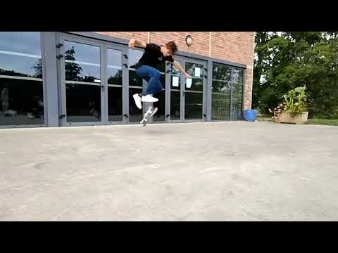 Fakie Bigger Flip ( fakie 540 big spin flip )