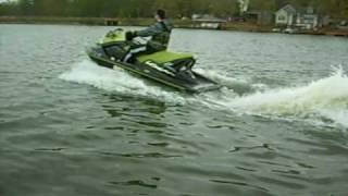 preview picture of video 'Jet ski fun at Lake Gaston'