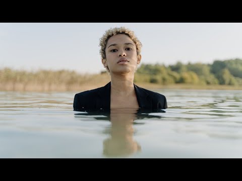 𝙋𝙍𝙀𝙈𝙄𝙀𝙍𝙀  | ADDFX, Two Names - Flashing Lights (Original Mix)