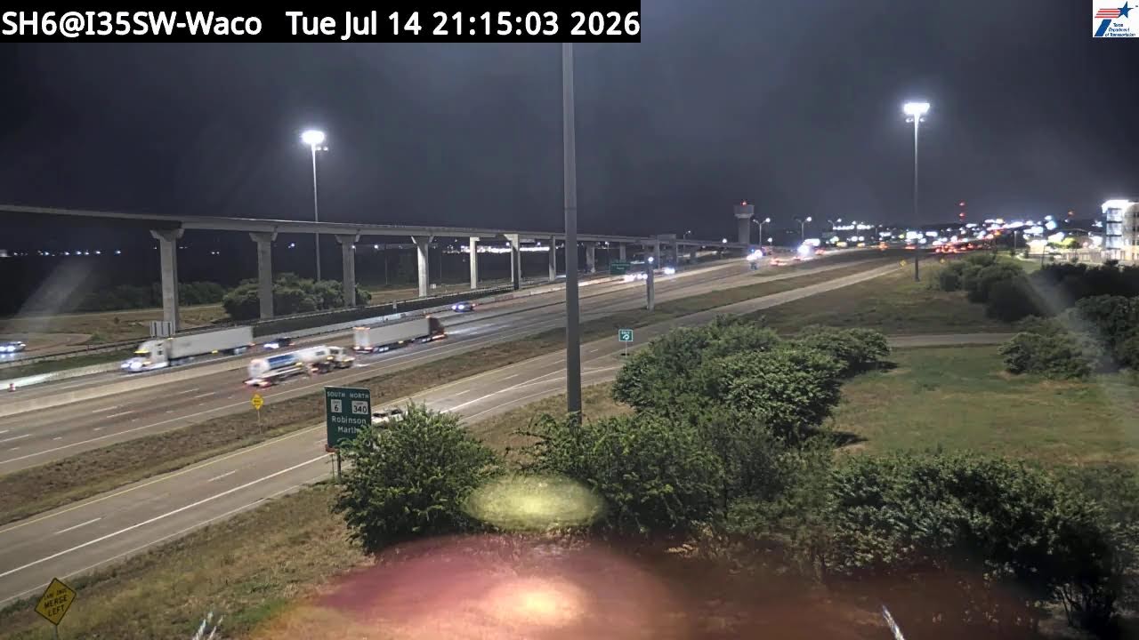 Live webcam view of I-35 & SH-6 SW Overpass Cam