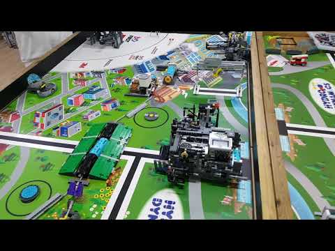 Team RED ] FLL Hydro Dynamics Robot Game practice. (525 Points)