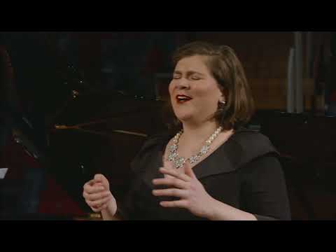 Ema Nikolovska performs Schubert Abends unter der Linde Thumbnail