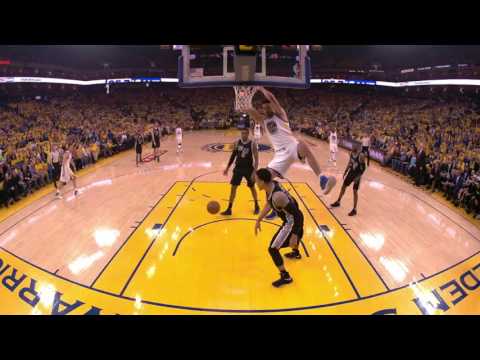 Zaza Pachulia leaves the game at halftime after suffering a right heel contusion