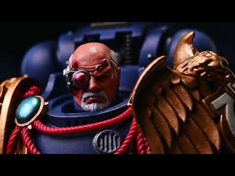 JOYTOY Warhammer The Horus Heresy, Ultramarines Legion Praetor with Power Sword & Volkite Serpenta